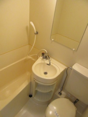 サンハイツワカバの浴室|写真は他室