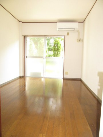 サンハイツワカバの洋室|写真は他室