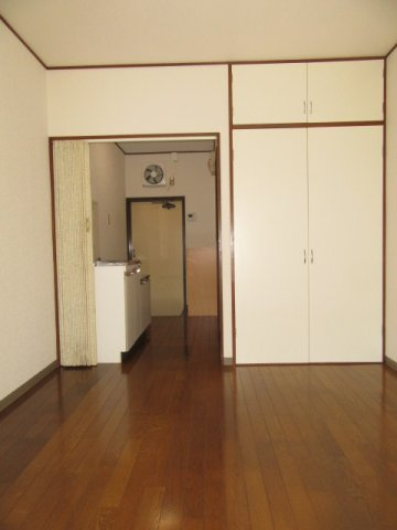 サンハイツワカバの寝室|写真は他室