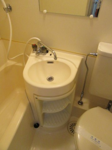 サンハイツワカバの洗面所|写真は他室