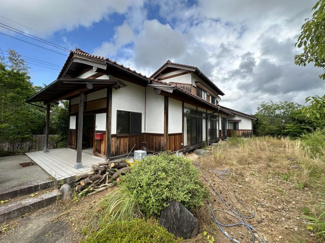 7049鹿野町今市中古住宅の外観