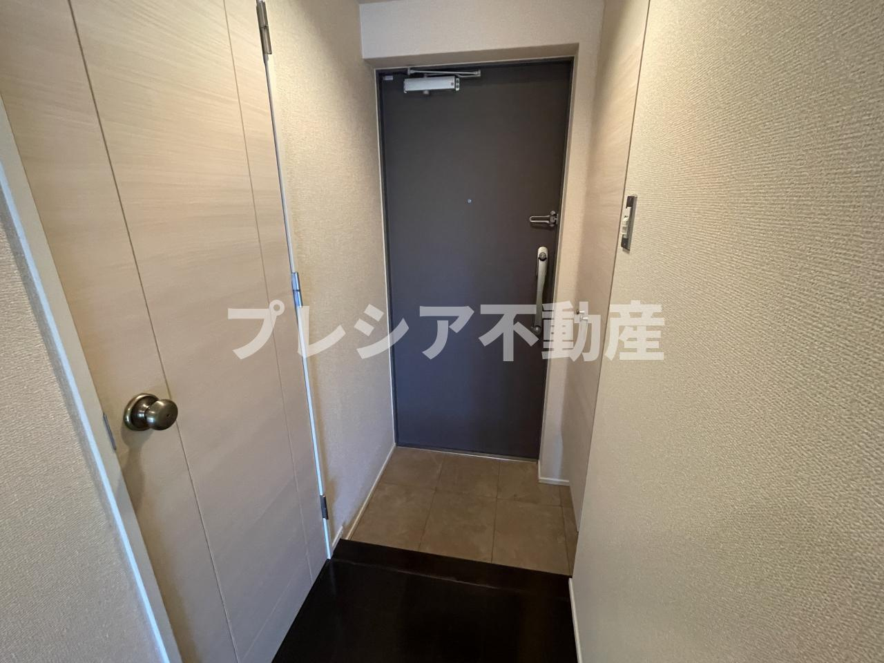 MINT甲子園三番町の玄関
