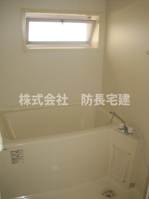 ＮＫハイツの浴室|落ち着いた空間のお風呂です