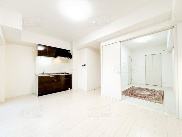 ソレイユ中央の居間・リビング|広いリビング★