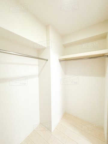 ソレイユ中央の収納|ウォークインクローゼットで収納も豊富★