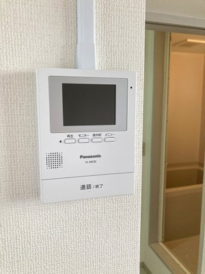 【セキュリティ】 | サニーガーデン | TVモニターホン
別室の同設備写真を使用しております。現況優先となります。
