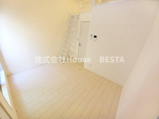 アクアレスト神戸西の洋室