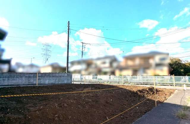 【前面道路含む現地写真】の画像