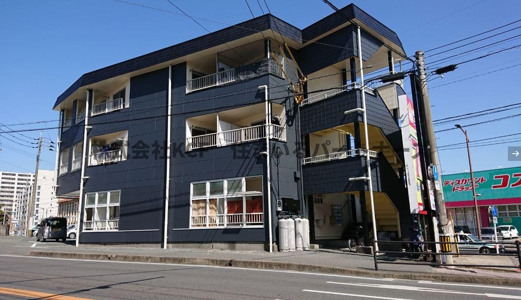 竹野屋ビルのエントランス|毎日通るエントランスはこのようになっています