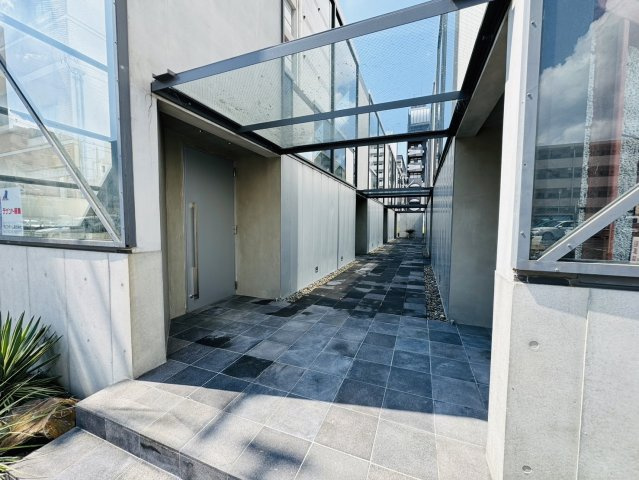 アルファサイトの外観