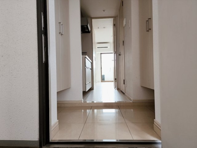 【玄関】 | プレミアムキューブ・ジー駒沢大学