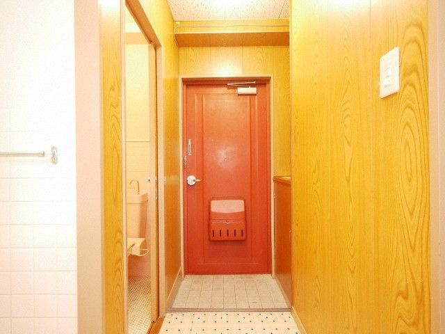 【玄関】 | 高橋ビル | 別号室の写真になります。現況優先。