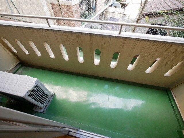【バルコニー】 | 高橋ビル | 別号室の写真になります。現況優先。