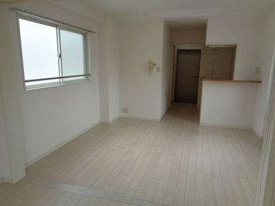 【内装】 | メゾンドリバティ西新 | 別号室の写真になります。現況優先。