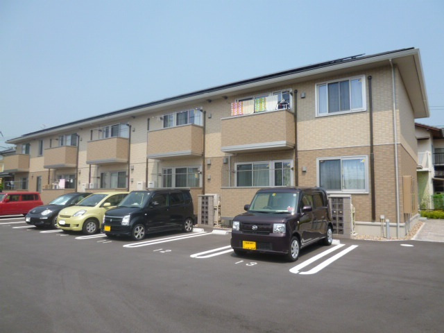 倉敷市西岡のアパートの外観