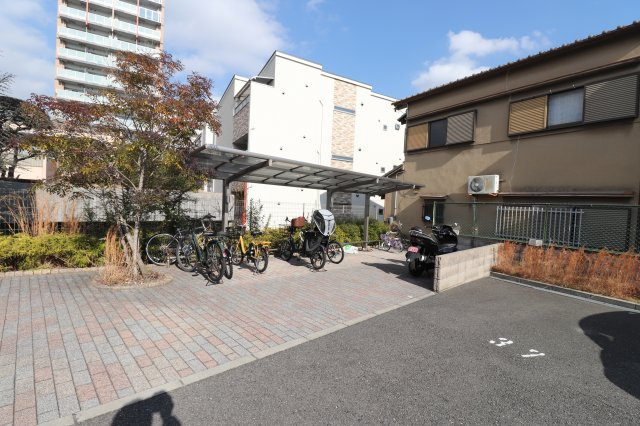 【駐車場】 | フローラ