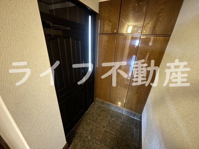 ラフォーレ大蓮の玄関|シンプルで使いやすい玄関です