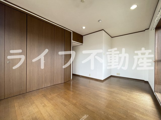 ラフォーレ大蓮の洋室|明るい洋室です