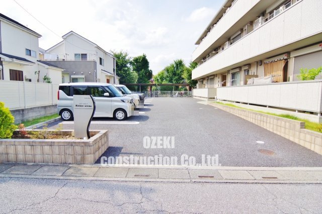 リビエールセレナの駐車場|弊社ホームページに写真がたくさんあります♪