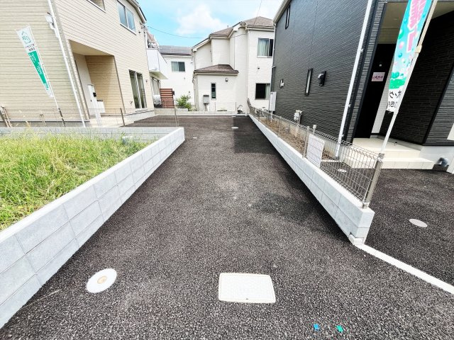 祝：成約済み　八王子市　下恩方町　新築戸建て　３５期の駐車場|～仲介手数料無料☆八王子ひなた不動産～八王子市下恩方町　新築戸建て
