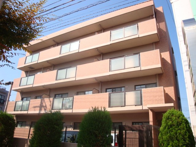 ソルジェンテ逆瀬川の外観