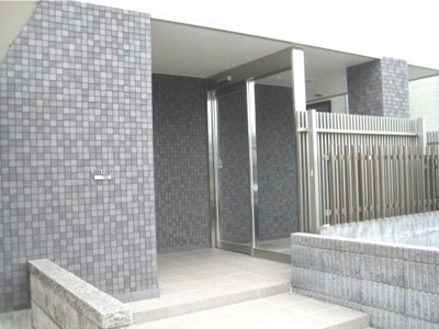 【エントランス】 | フルリール | オートロック完備で安心のセキュリティ♪