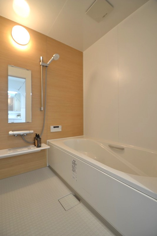新琴似10条4丁目　2号棟の浴室