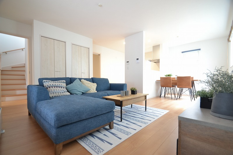 新琴似10条4丁目　2号棟の居間・リビング