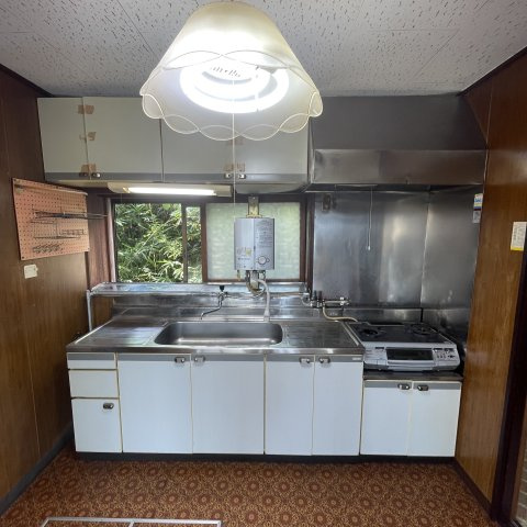 室蘭市宮の森町2丁目5－5戸建のキッチン