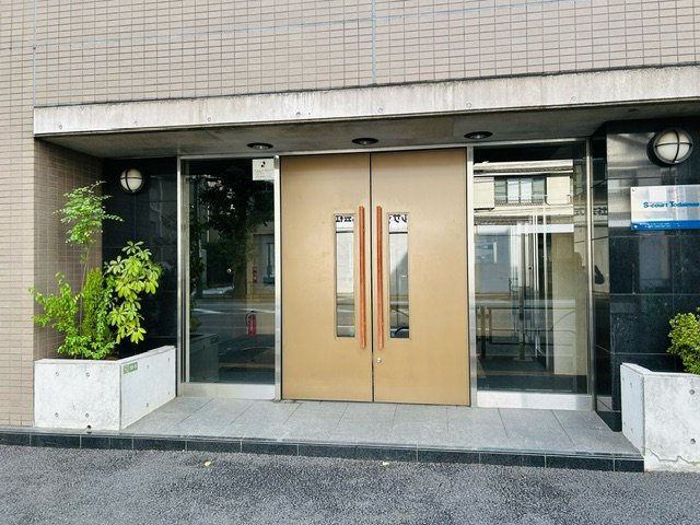 エスコート東大前
