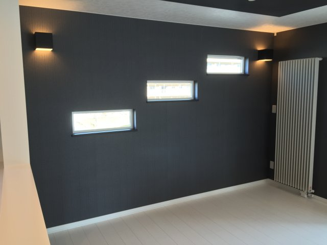 堀川町　「家は品質！」当社施工の中古住宅　2015年築　4LDKのダイニング|ダイニング東側の窓　新築時