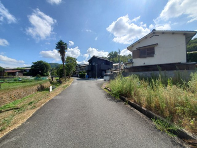 【前面道路含む現地写真】 | 亀岡　下矢田町一丁目　建築条件無し売土地