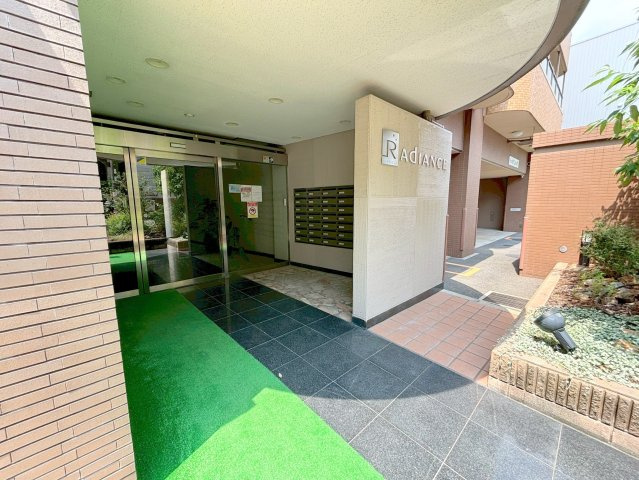 ラディアンスのエントランス