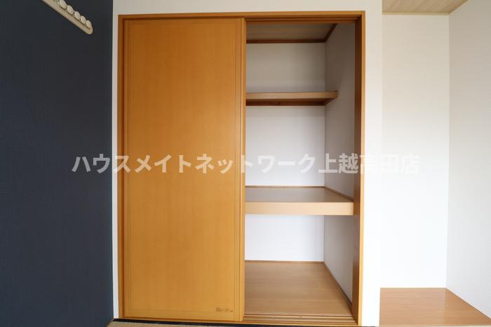 グランシャリオ Ａの収納|洋室収納