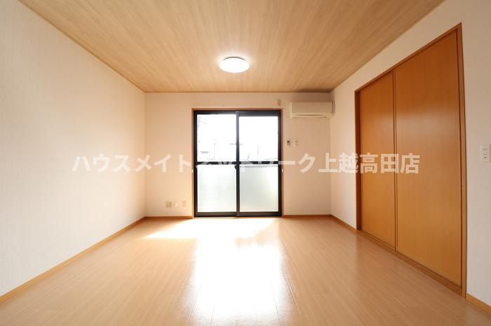 グランシャリオ Ａの居間・リビング|LDK