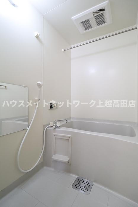 グランシャリオ Ａの浴室|浴室