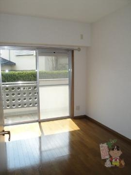 グリーンビレッジ北方の居間・リビング|洋室