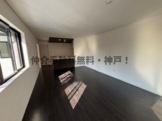 【居間・リビング】 | 神戸市垂水区舞子坂3丁目　新築戸建　仲介手数料無料！ | ゆったり過ごせるリビングです