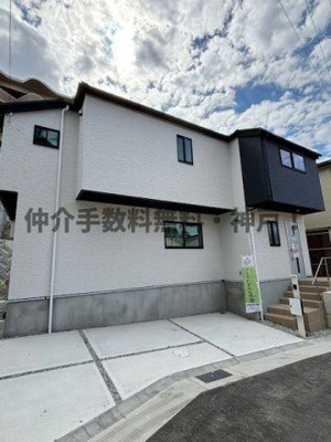 【外観】 | 神戸市垂水区歌敷山4丁目　新築戸建2号棟　仲介手数料無料！ | 外観もきれいです