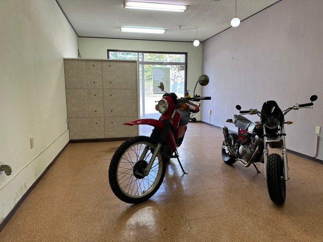 AK愛国のロビー