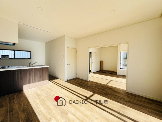 【居間・リビング】 | サンベイズ桶川　中古戸建