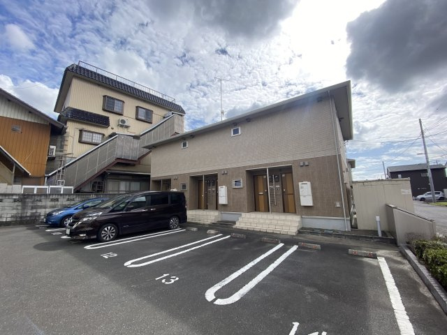 きらら　四番館の駐車場