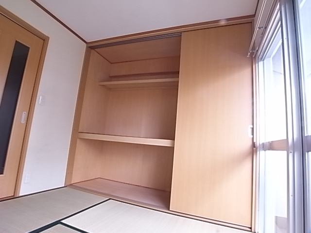 舞子坂ハイムの収納