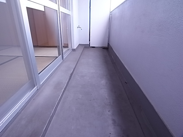 舞子坂ハイムのバルコニー