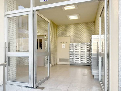 【エントランス】 | ビレッジハウス城北タワー1号棟 | 建物の内部です