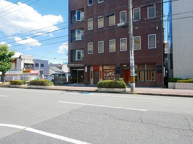 ナカタニビル