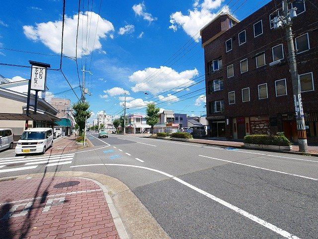 ナカタニビル