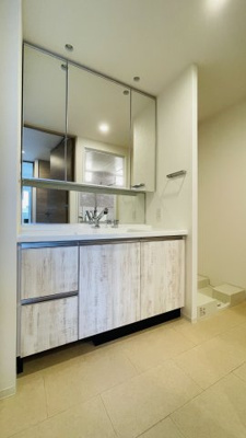 【独立洗面台】 | プレミストタワー大阪新町ローレルコート