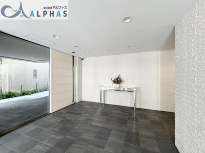 【エントランス】 | メイツABIKOリュクシス | エントランスも明るく綺麗です♪