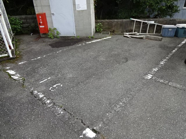 インペリアル加西の駐車場